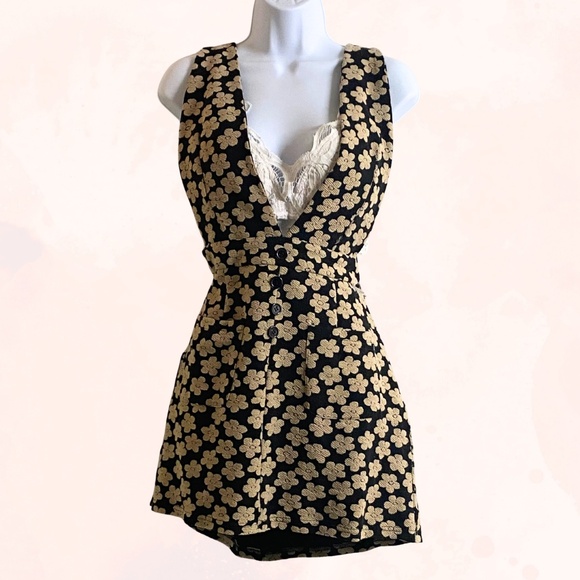 Cream & Black Floral Romper - Picture 1 of 2